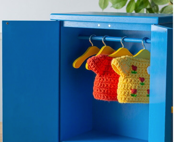 4 hangers for wardrobe for Miffy's dresses