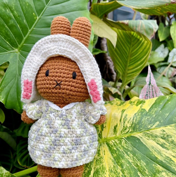 Melanie handmade and her isabella outfit