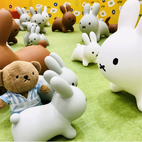 Miffy bonbon inflatable chair