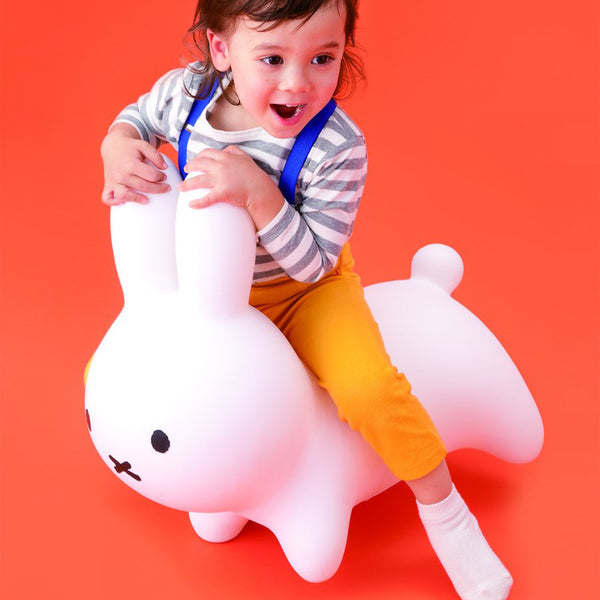 Miffy bonbon inflatable chair